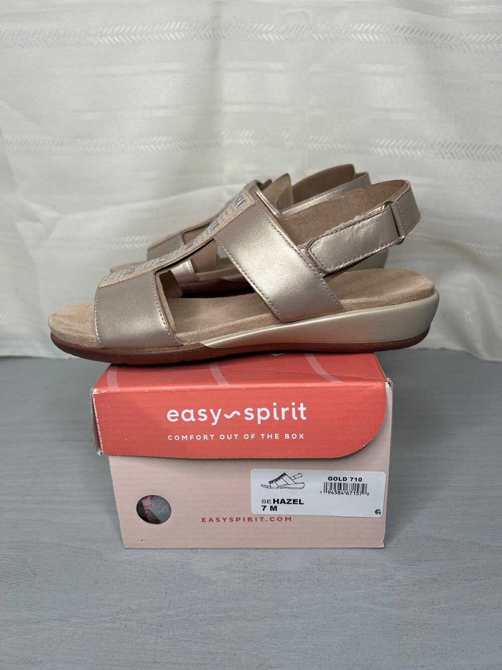 Easy Spirit Hazel T-Strap Wedge Sandals Gold Womens Size 7M